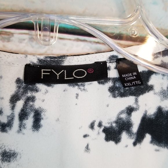 Fylo Wrap Style B & W Abstract Print Top XXL - Picture 4 of 5